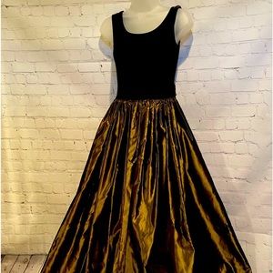 Jessica McClintock taffeta and velvet formal